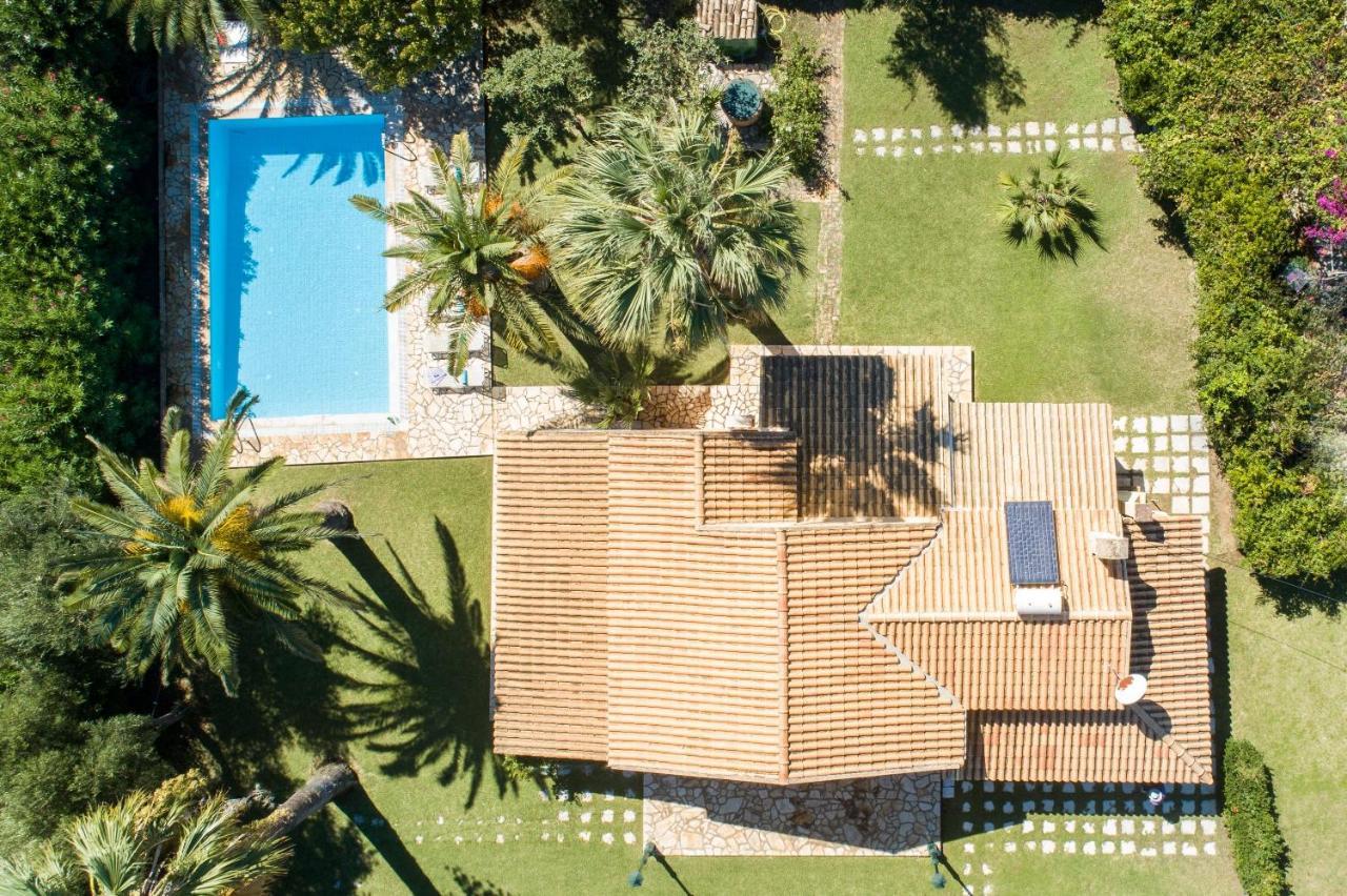 Villa Angelos อาคาราวี ภายนอก รูปภาพ
