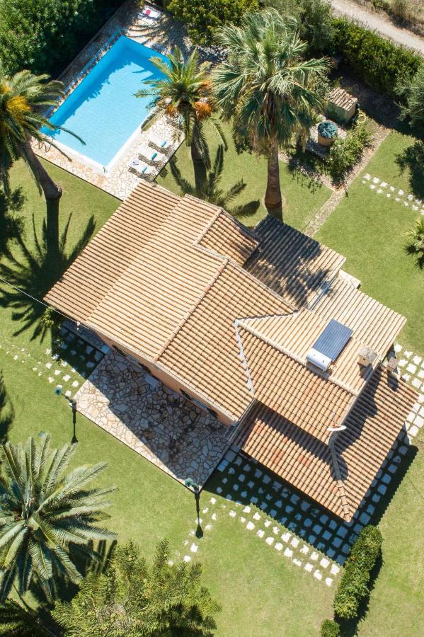 Villa Angelos อาคาราวี ภายนอก รูปภาพ